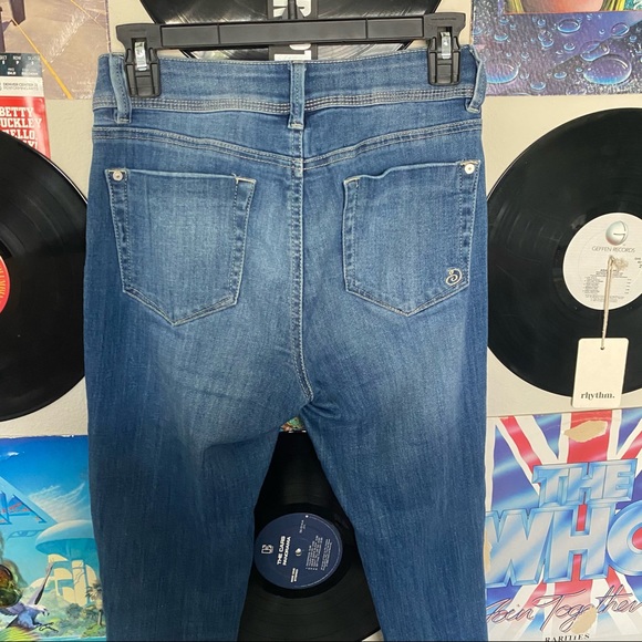 Jeans - Picture 3 of 3